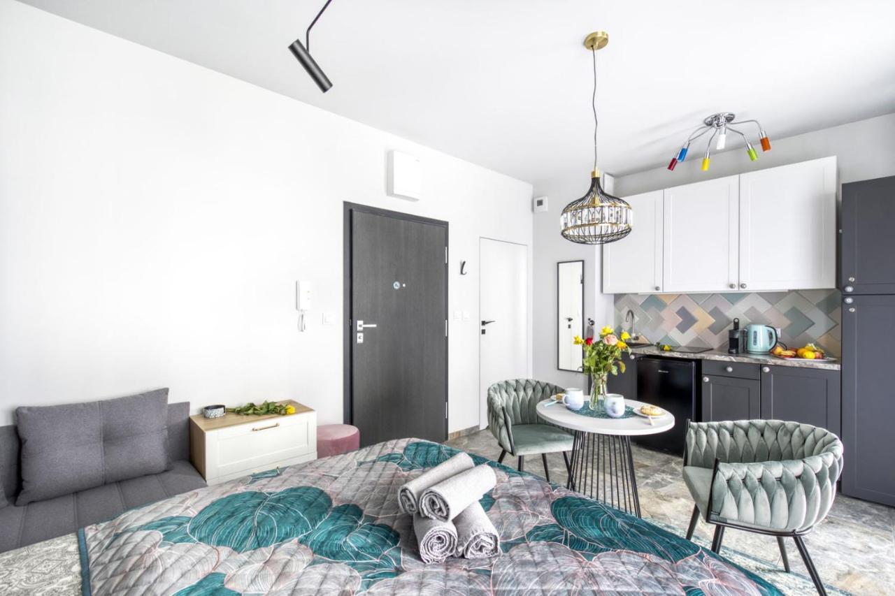 Apartamenty Metropark Krzemieniecka-Lux Варшава Екстериор снимка