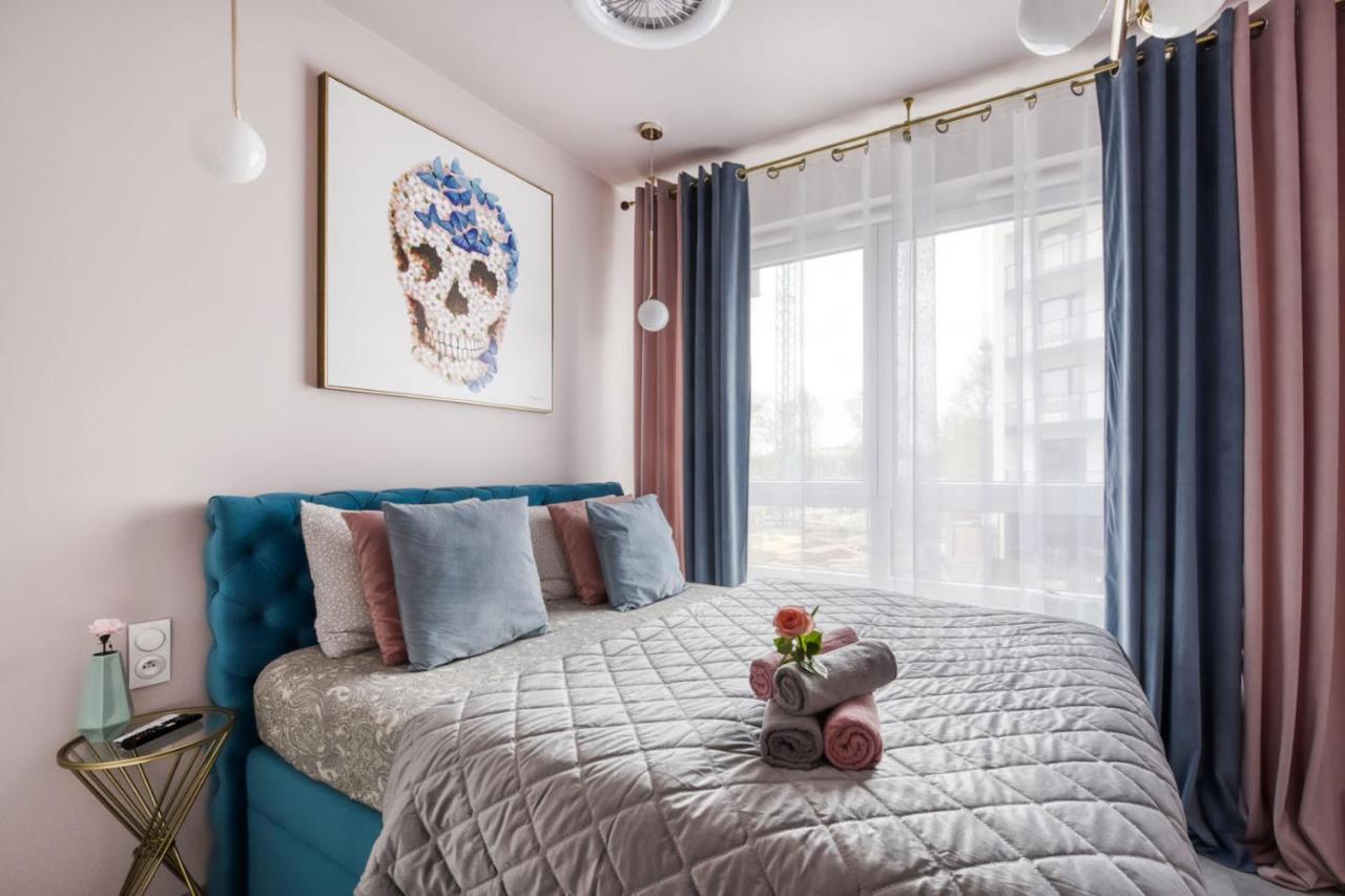 Apartamenty Metropark Krzemieniecka-Lux Варшава Екстериор снимка
