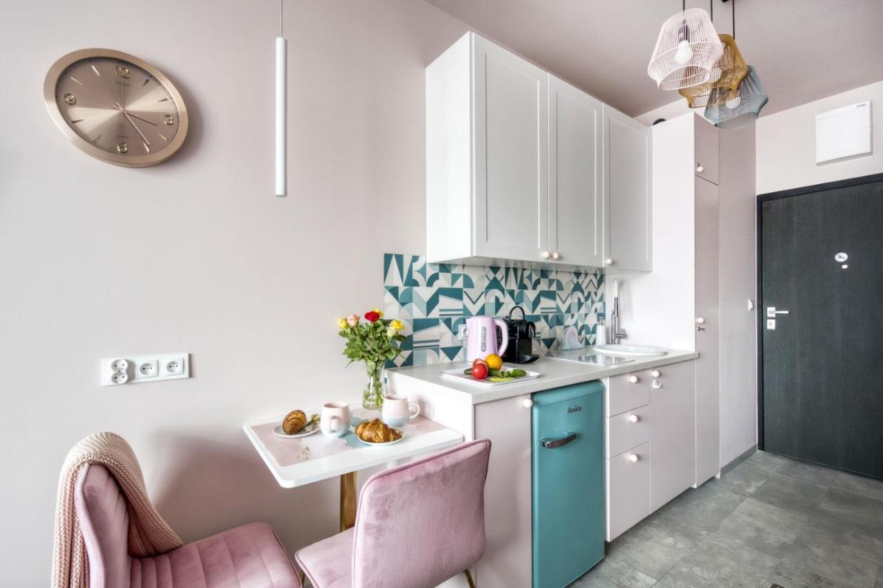 Apartamenty Metropark Krzemieniecka-Lux Варшава Екстериор снимка