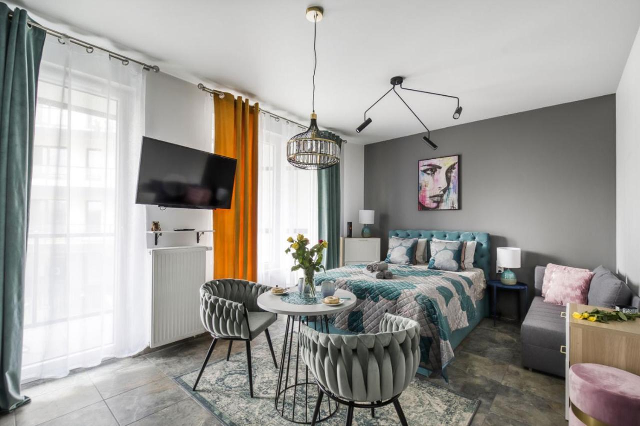 Apartamenty Metropark Krzemieniecka-Lux Варшава Екстериор снимка