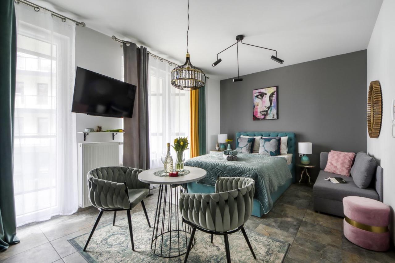 Apartamenty Metropark Krzemieniecka-Lux Варшава Екстериор снимка