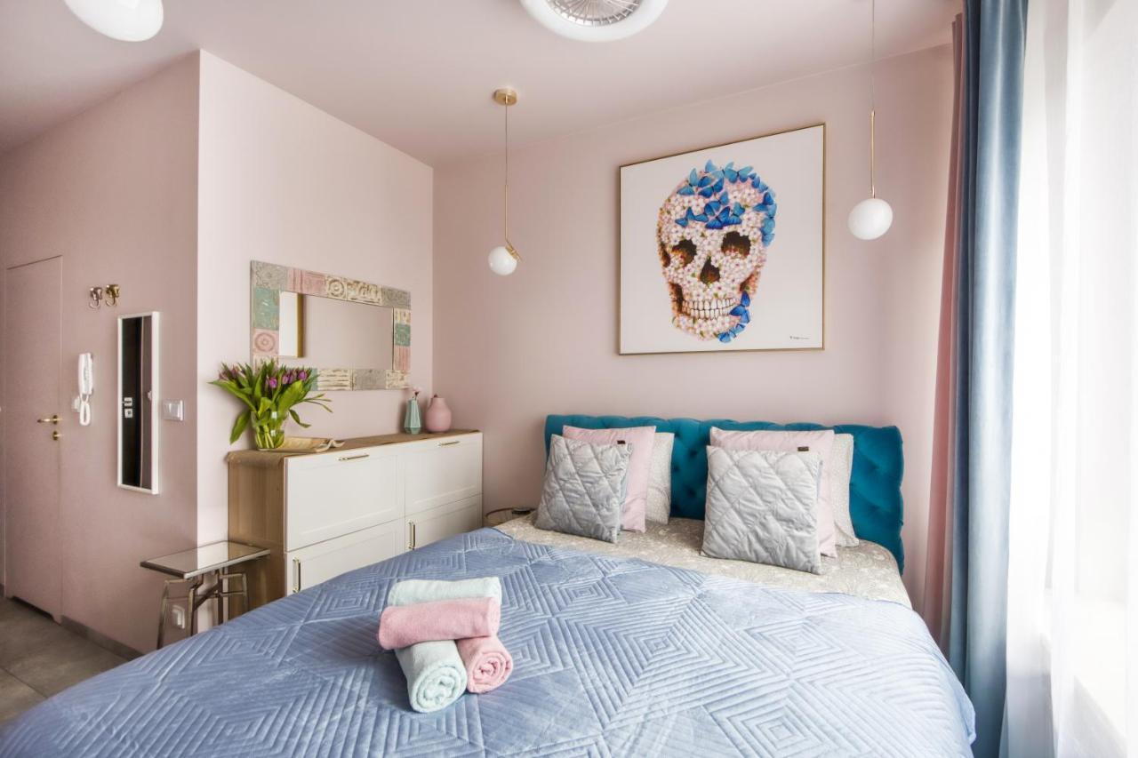 Apartamenty Metropark Krzemieniecka-Lux Варшава Екстериор снимка