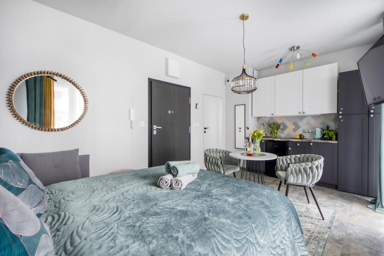 Apartamenty Metropark Krzemieniecka-Lux Варшава Екстериор снимка