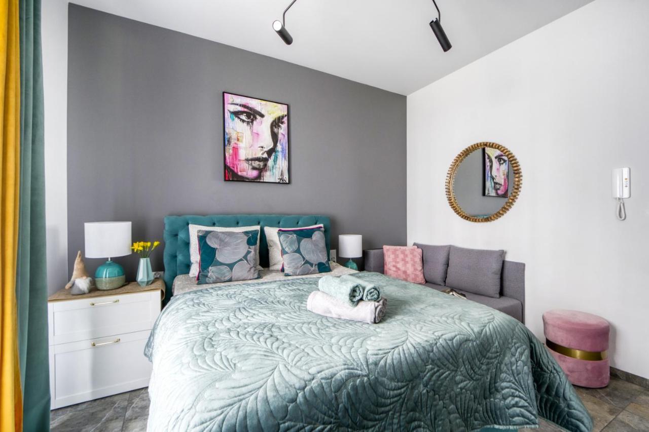 Apartamenty Metropark Krzemieniecka-Lux Варшава Екстериор снимка