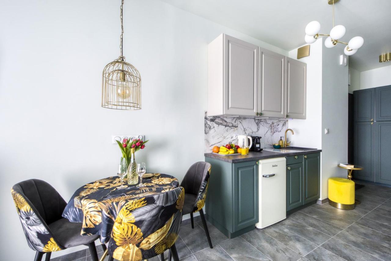 Apartamenty Metropark Krzemieniecka-Lux Варшава Екстериор снимка